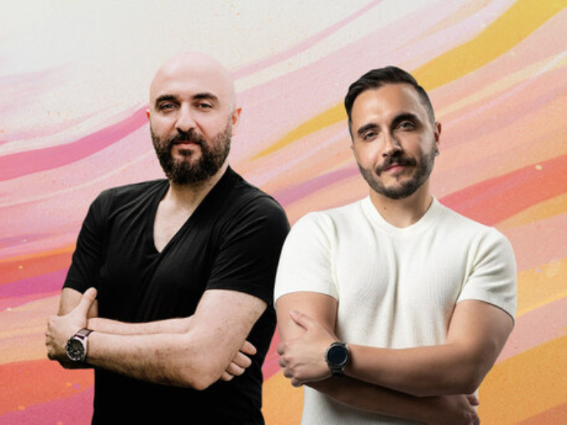 Airalo co-founders, Bahadir Ozdemir and Abraham Burak