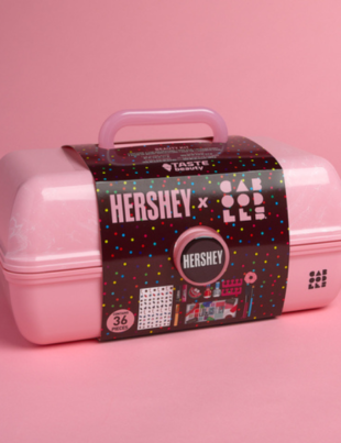 Caboodles x Taste Beauty x Hershey's On The Go Girl Cosmetic Case (Photo: Business Wire)