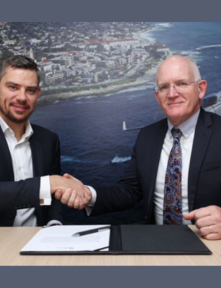 Photo of representatives from Textron Aviation and BAA Training (left to right: Marijus Ravoitis, BAA Training; Bob Gibbs, Textron Aviation) (Photo: Business Wire)