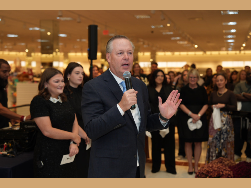 Von Maur Department Stores Celebrates Grand Opening of its First Location in Pennsylvania