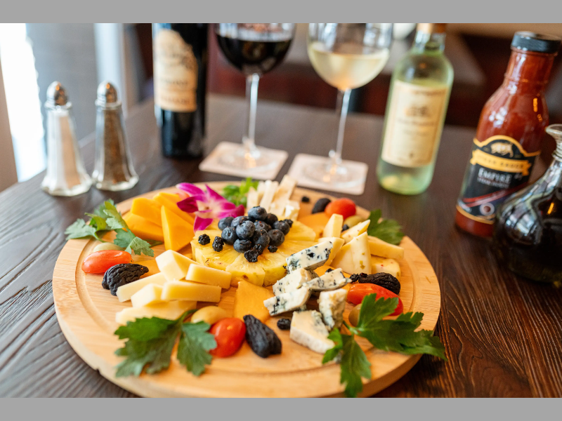 Empire Steak House Celebrates Father's Day with Elegant Prix Fixe Menu and Exclusive Beverage Experiences in New York and Hawaii (Photo Courtesy: Empire Steak House Official website)