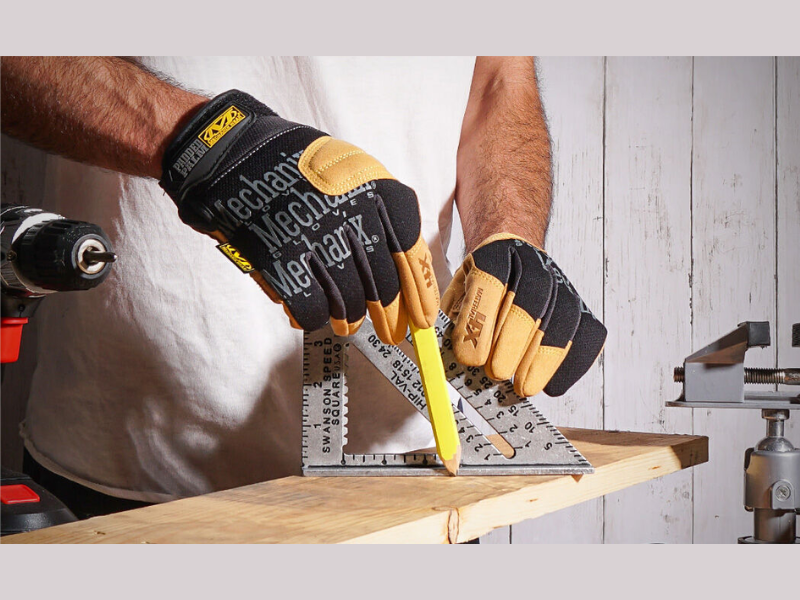 Mechanic Automotive Gloves (Image Courtesy: Mechanix Wear Official website)