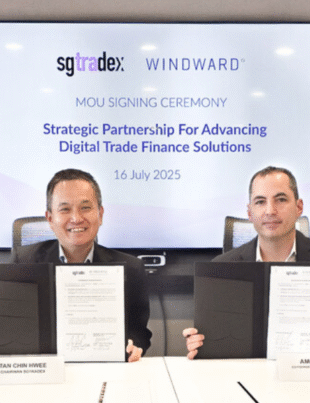 Ami Daniel, Co-Founder and CEO of Windward and Chin Hwee Tan, Chairman SGTraDex (Photo Courtesy PRNewswire)