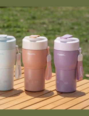 Papablic Portable Bottle Warmer for Travel and On the Go (Image Courtesy: PRNewswire)