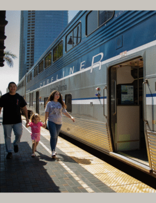 Amtrak Pacific Surfliner and SeaWorld San Diego Launch New Travel and Ticket Discount Partnership (Image Courtesy: PRNewswire)