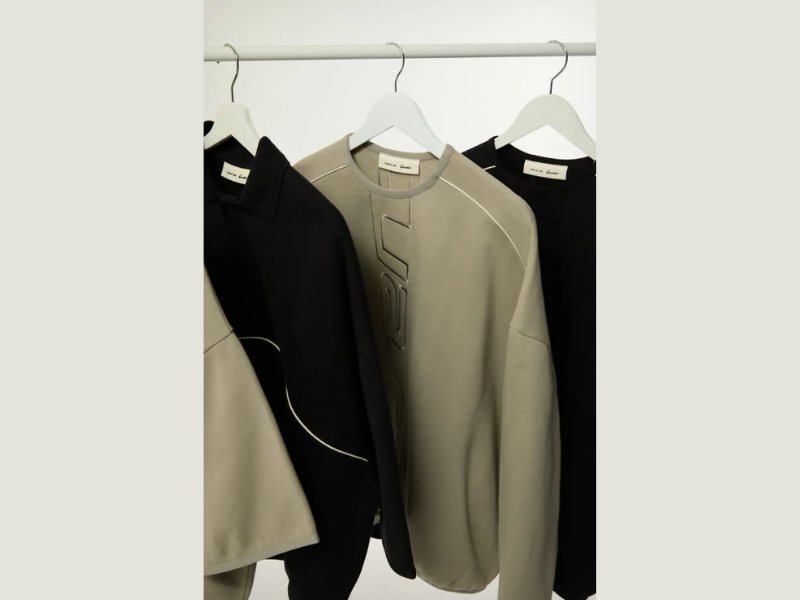 ESSENTIALS Fear of God (Image Courtesy: Pacsun official website)