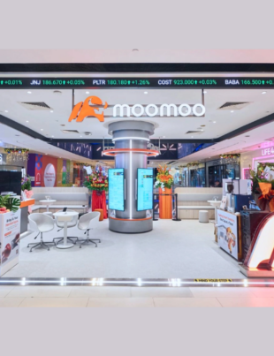 Moomoo Store in Singapore (Image Courtesy: Moomoo's official website)