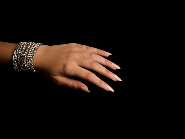 Color Street x Marilyn Monroe™ Millionaire Manicure made with flakes of real 23 karat gold (Image Courtesy: PRNewswire)