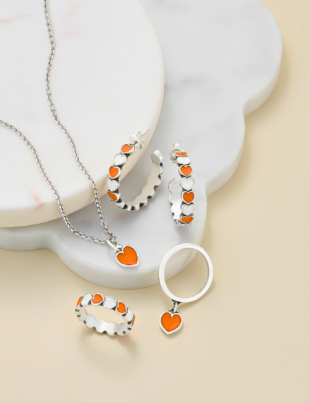Enamel Connected Hearts Line (Image Credit: PRNewswire)