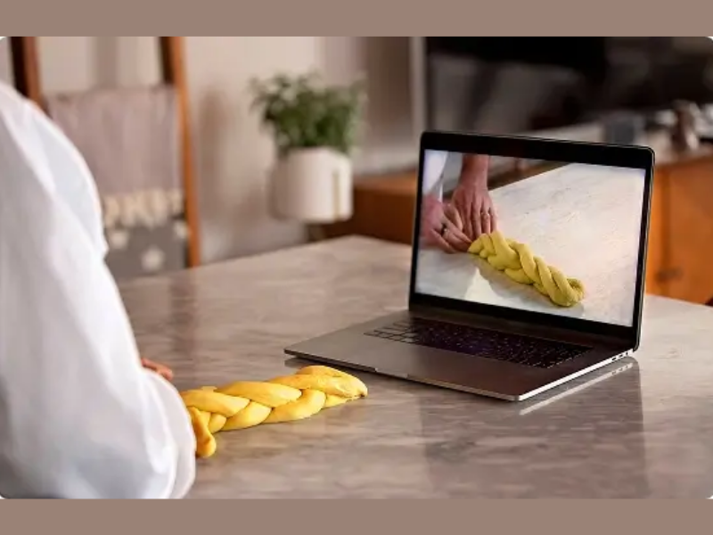 How Online Culinary School Works at Escoffier (Image Courtesy: Auguste Escoffier School of Culinary Official website)